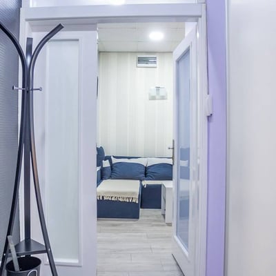 Location longue durée d’un appartement lumineux de 2 pièces, 45 m², centre de Belgrade, Serbie